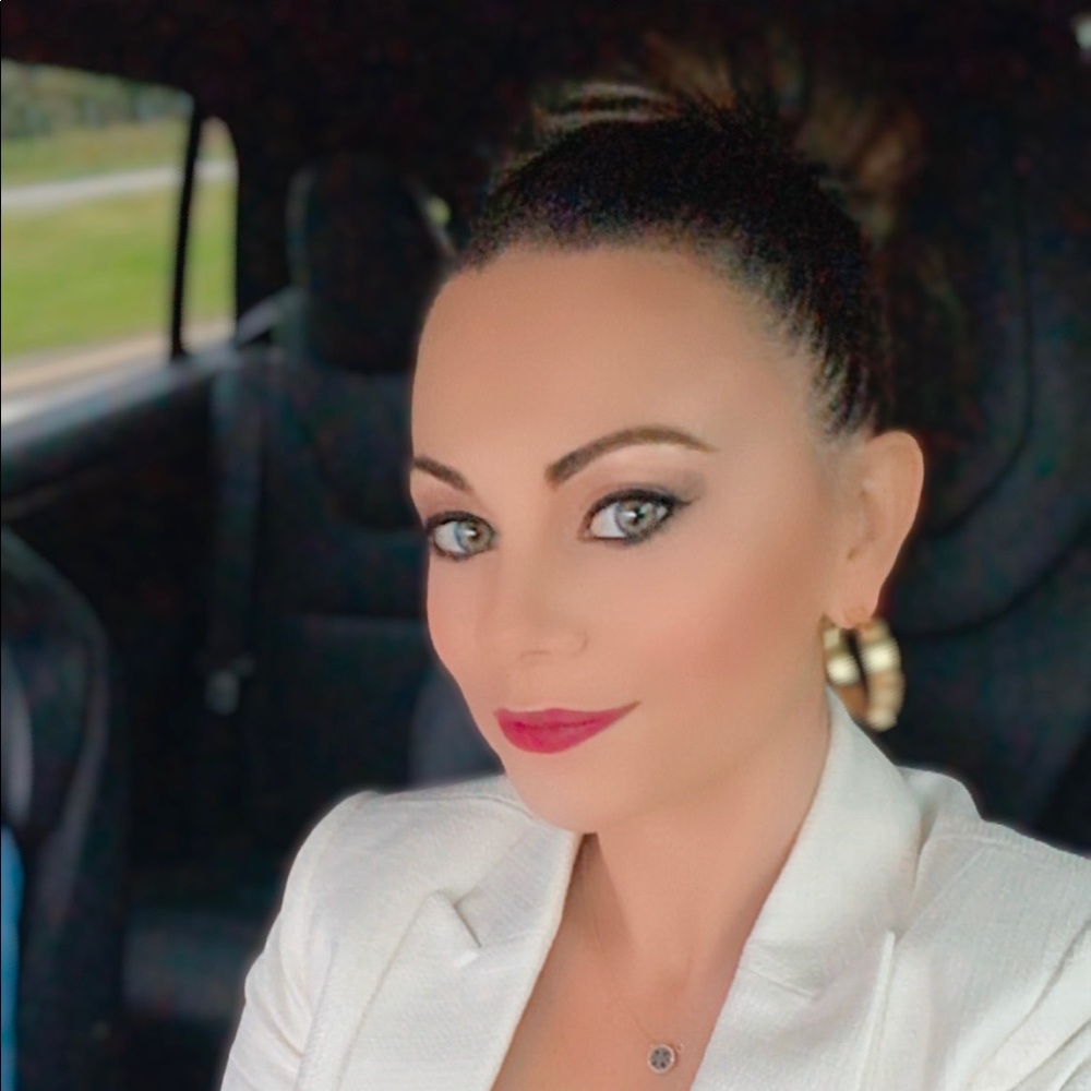 Meet your Posher, Tiffany